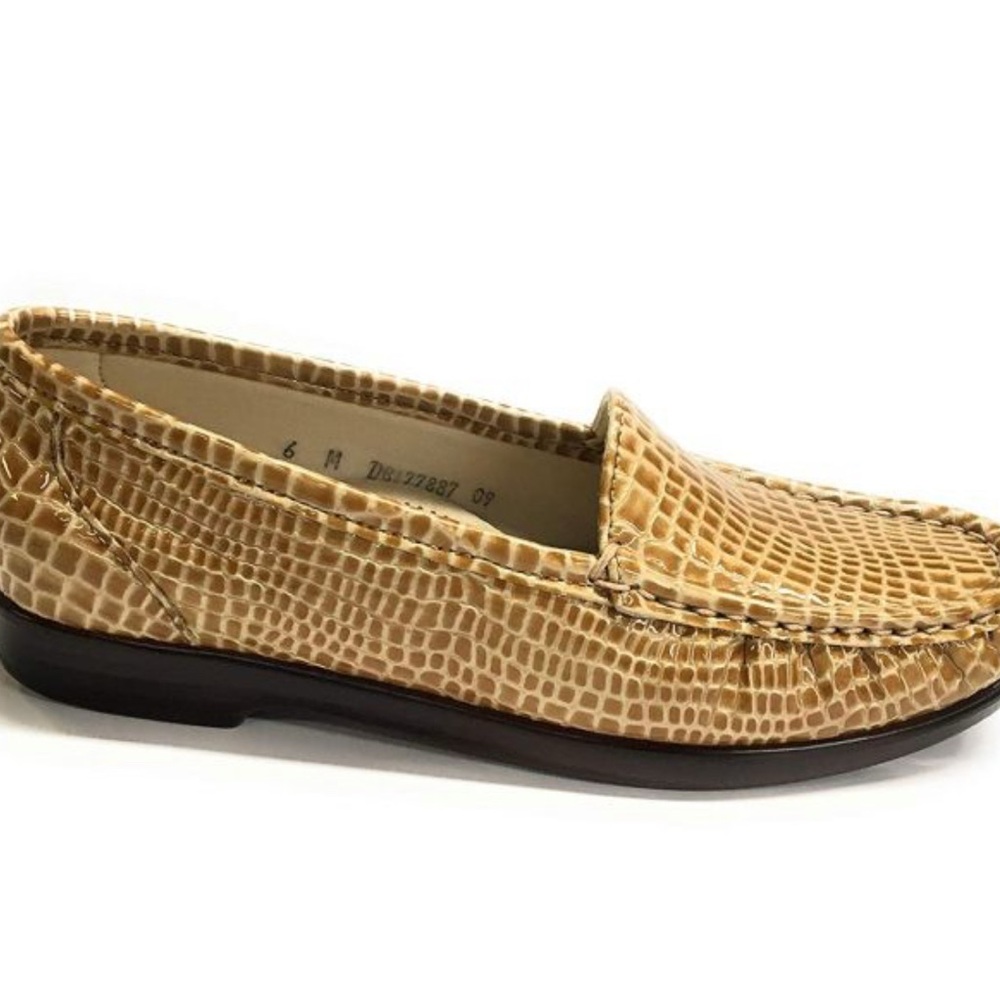 SAS Womens Simplify Beige Croc Loafer Slip On Shoe 1556-200 Size 7 W New In Box